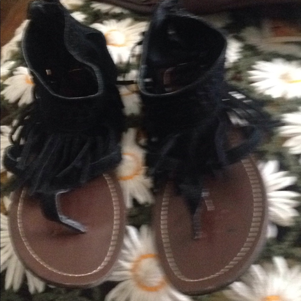 Minnetonka t-strap sandals with fringe. Size 8
